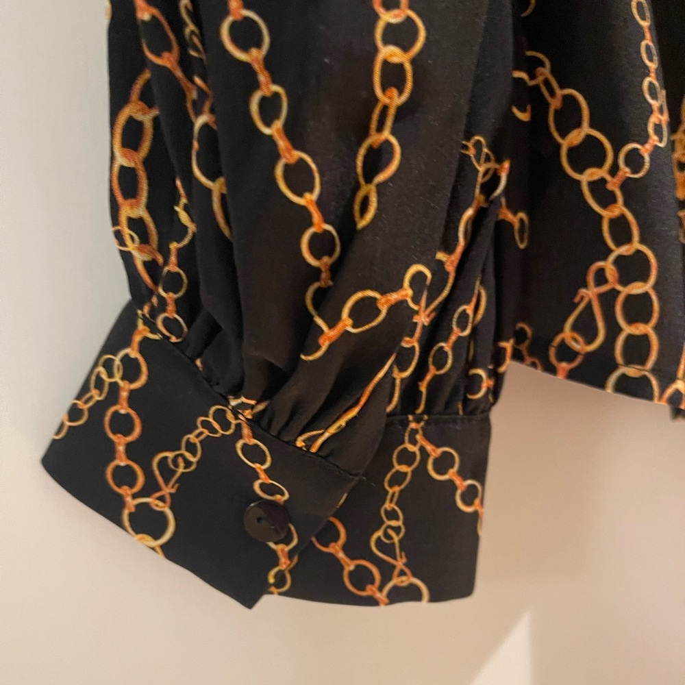L'AGENCE Chain Pattern Blouse in Black and Gold - Picture 5 of 6